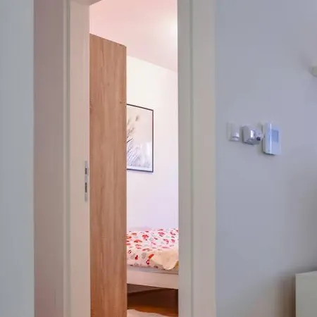 Apartament Ema / Quiet, Lovely And Cozy