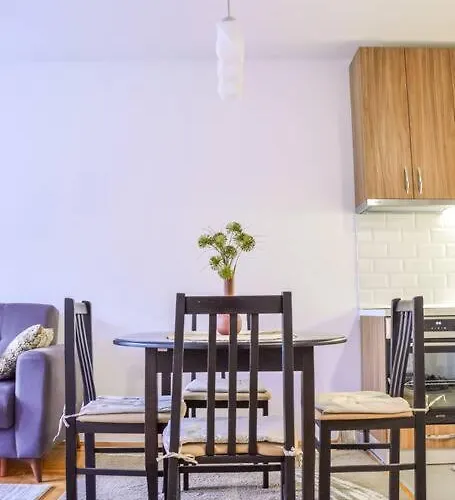 Ema / Quiet, Lovely And Cozy Apartman Újvidék