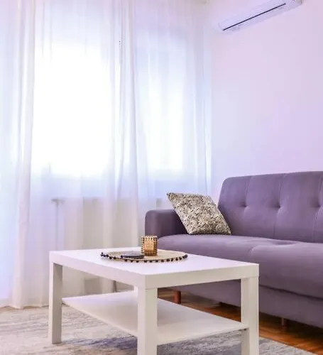 Ema / Quiet, Lovely And Cozy Apartman Újvidék